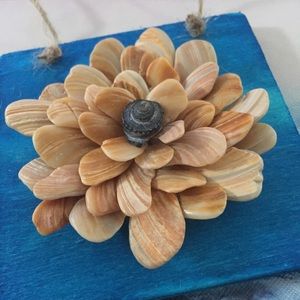 Seashell flower wall hanging home decor plaque